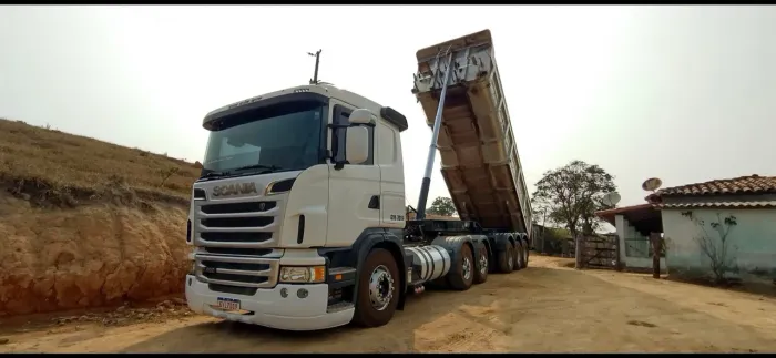 Carreta caçamba