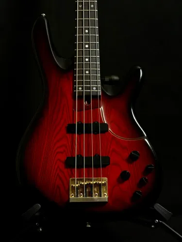 Baixo Yamaha TRB 4I Japan