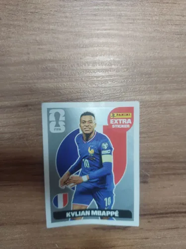 FIGURINHA PRATEADA DO MBAPPE
