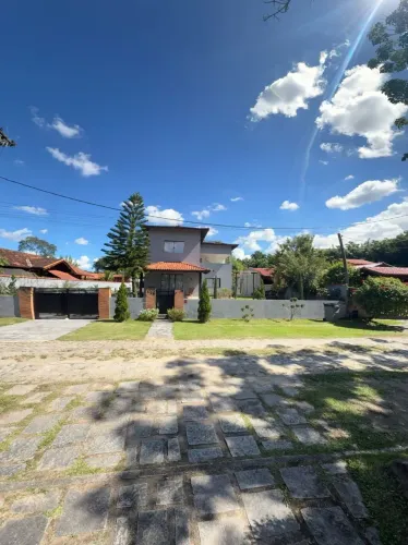 Guapimirim - Luxuosa Casa em Condomínio Fechado