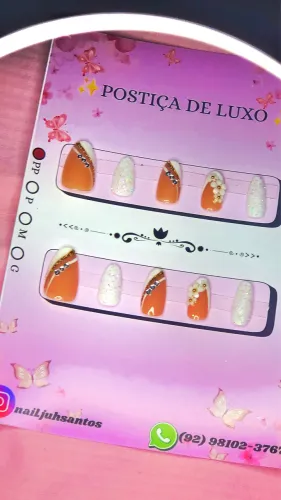 Postiça de Luxo~ Pronta Entrega