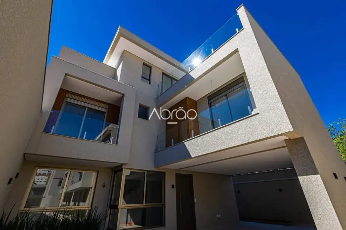Sobrado em Condomínio à Venda no Boa Vista  3 Suítes, Terraço Gourmet e Spa | Residencial 