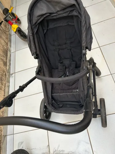 Carrinho e bebê conforto cosco