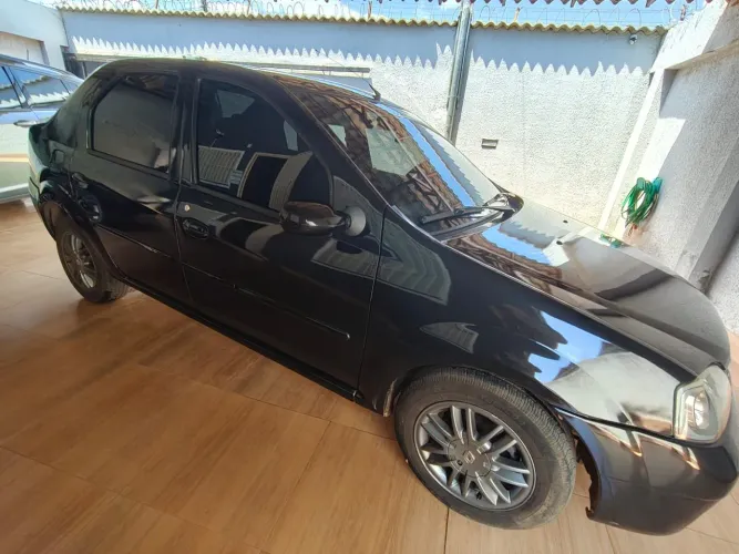 Renault Logan Privilège Hi-flex 1.6 8V 4P 2009