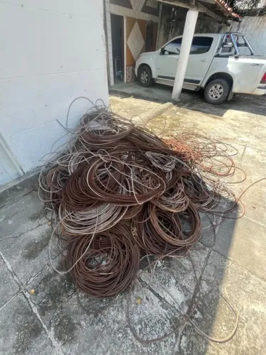 Matérias de Construção Usados (Cabos de Aço, Cordas, Mini Grua, entre outros.)