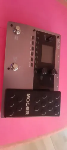 Mooer GE 150 ,pedaleira IR 