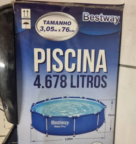 Piscina 4.678 litros