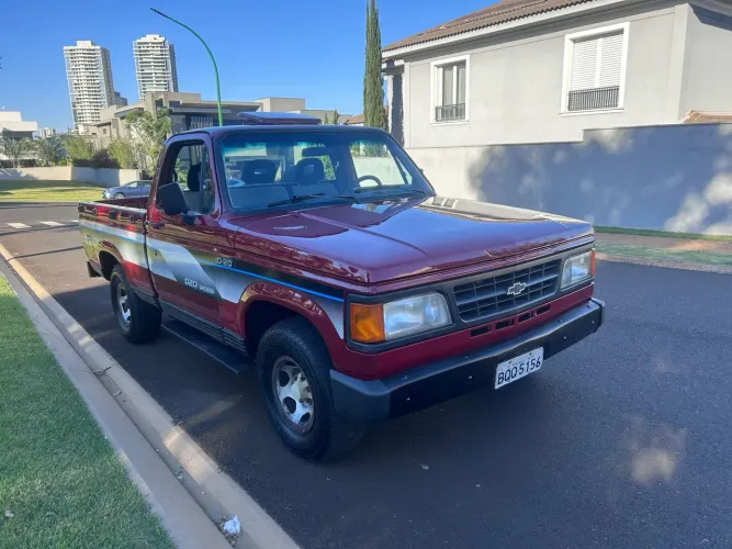 Chevrolet D-20 S / Luxe 3.9/4.0 Diesel 1993