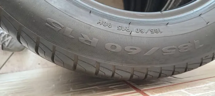 Kit C/ 4 Pneus Pirelli Cinturato - 185/60 r15 88h