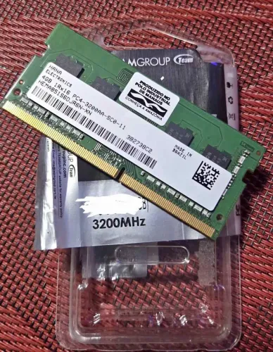Memoria notebook ddr4 - 4gb<br>Velocidade 3200hz.