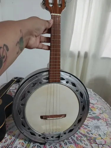 Vendo banjo Banjo 4 Cordas Luthier Giannini Jacarandá Elétrico + Capa Pleidisco - Pagode