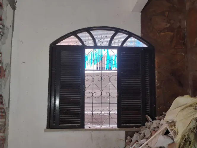 Janela de madeira