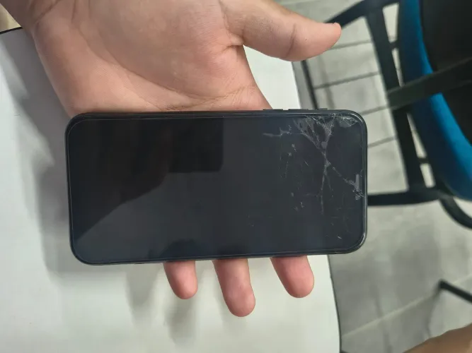 Iphone XR Quebrado (Não liga)
