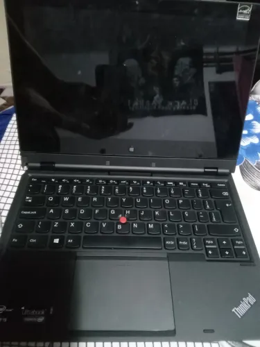 Notebook Lenovo ThinkPad (2 em 1 )