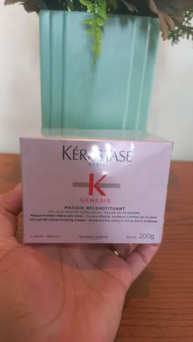 Lacrada máscara capilar kérastase genesis 200g
