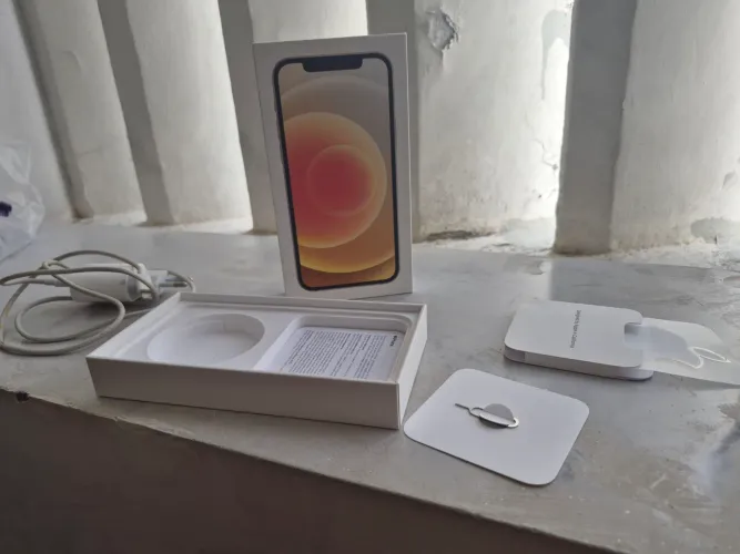 Caixa iPhone 12