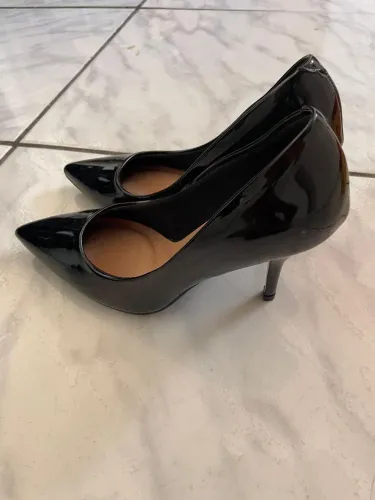Vende-se sapato