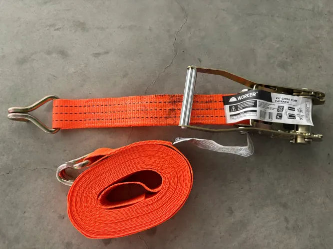 Dois kits cinta com catraca 9m x 5cm. O preço do anúncio é de cada equipamento.