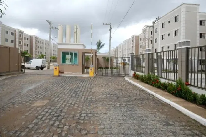Apartamento com 2 dormitórios à venda, 48 m² por R$ 100.000,00 - Ernani Sátiro - João Pess