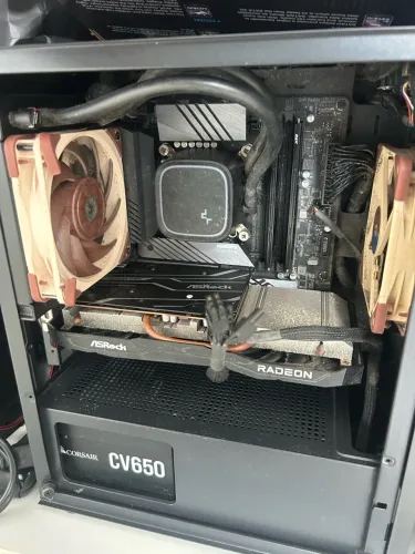 PC Gamer RX6600