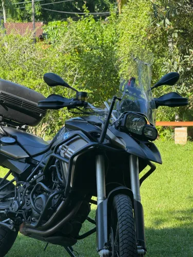 F800 GS Marrom