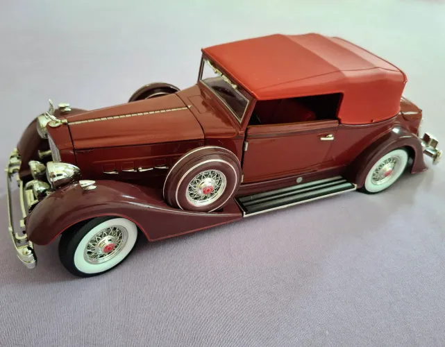 Miniatura Victoria, escala 1:18