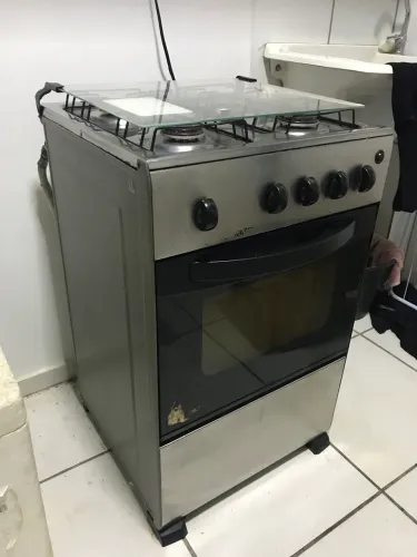 Fogão inox conservado