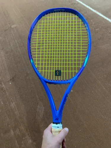 Raquete Yonex Ezone 98