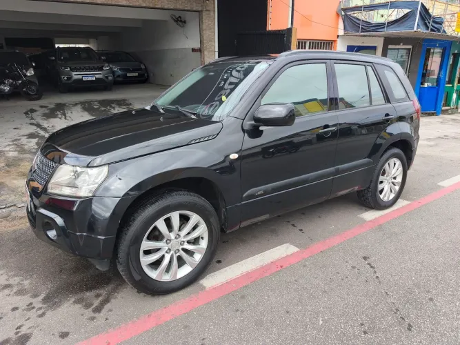 Suzuki Grand Vitara 2.0 16V 4x2/4x4 5P Mec. 2010