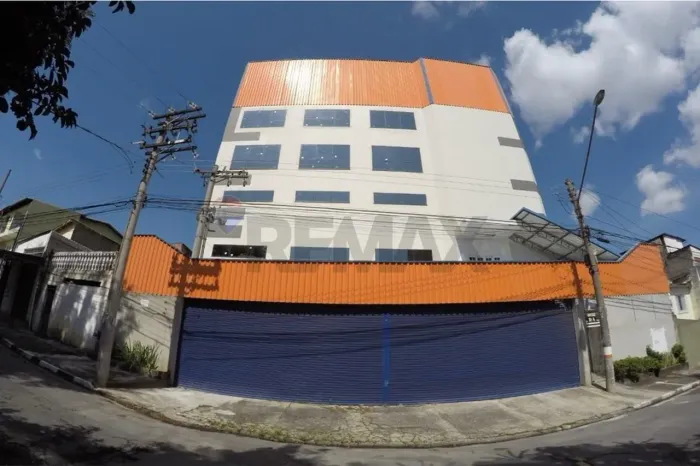"Academia Comercial 2200m² para Locação/Venda em Guarulhos"