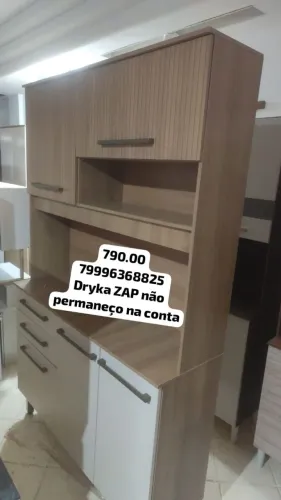 Armário de cozinha na caixa