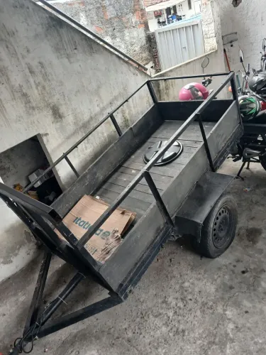 Carroça reboque com engate
