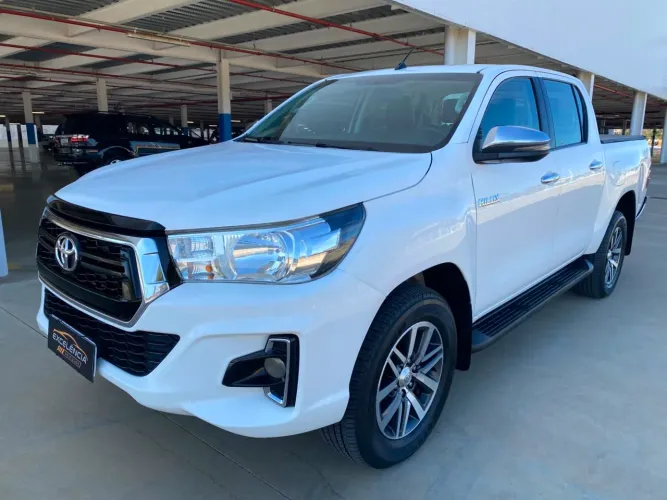 Toyota Hilux CD SRV 4X4 2.8 TDI Diesel Aut. 2019