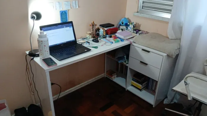 Escrivaninha em L