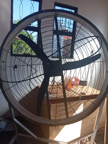 Ventilador circulador de ar industrial movel