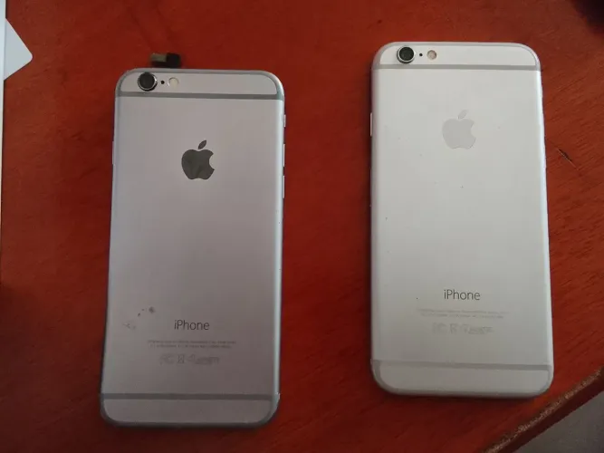 Dois iPhone 6