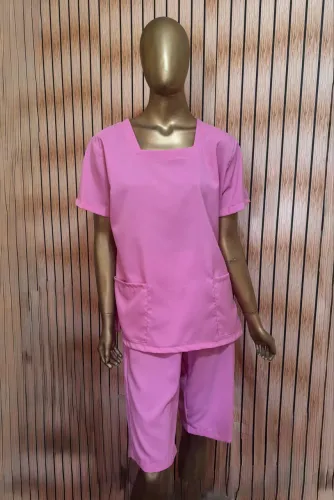 Conjunto uniforme baba, copeira, diarista?