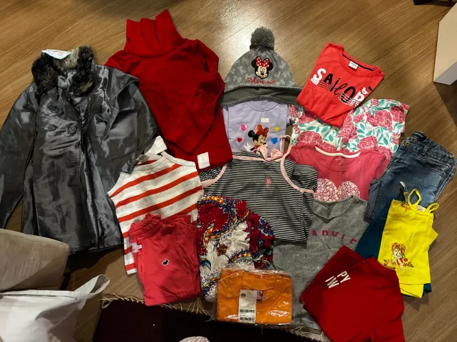 Lote de roupas para 5anos