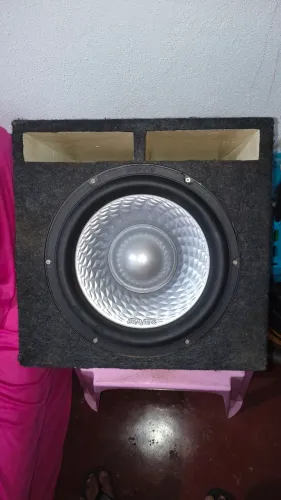 Vendo essa caixa de grave de 12 polegadas Bravox 
