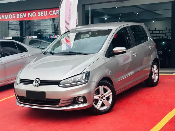 Volkswagen Fox 1.6 MSI Highline 16V Flex 4P Manual. 2016