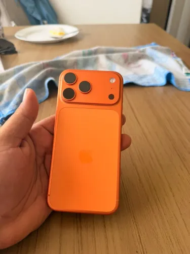 IPhone 17 pro max Laranja - 3 meses de uso