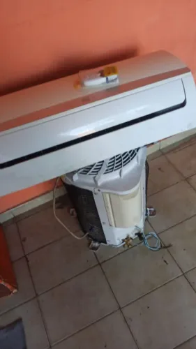 PARA VENDER LOGO SPLIT MIDEIA 12 MIL BTUS COM GARANTIA DE 3 MES NO PONTO DE INSTALAÇÃO!!