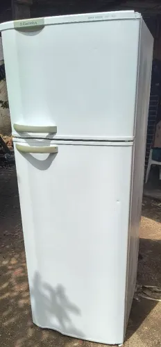 Geladeira Eletrolux