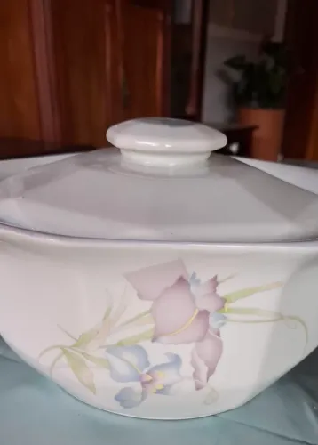 Sopeira de Porcelana Schimit NOVA