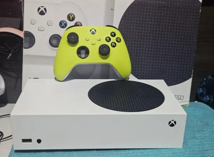 XBOX SERIES S (ACEITANDO OFERTAS)