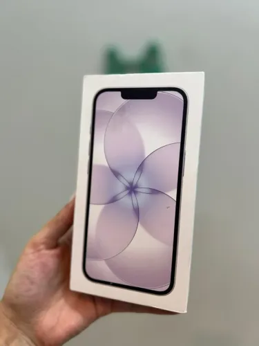 17E 256GB BRANCO NOVO lacrado - Retire em loja física na Savassi