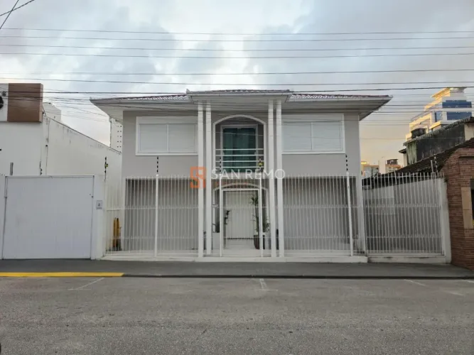 Estreito | Casa 4 quartos, sendo 2 suites