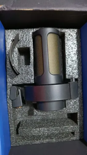 MICROFONE FIFINE A8 + BRAÇO ARTICULADO - SEMINOVO