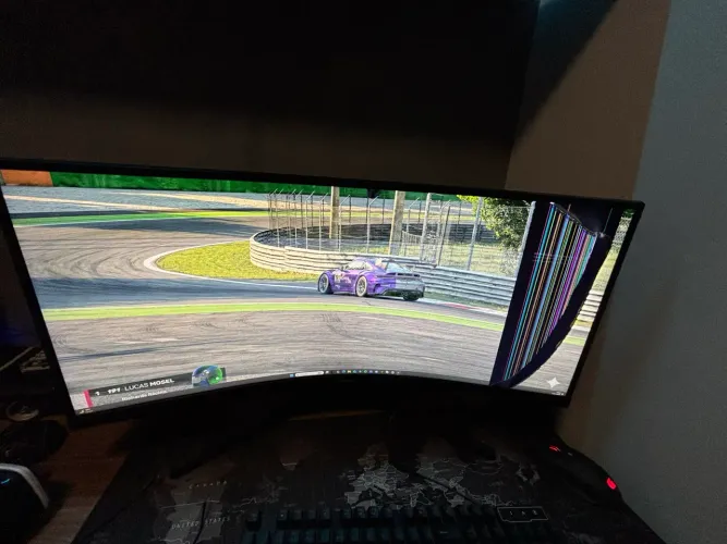 Monitor Samsing odyssey G5 34? tela quebrada