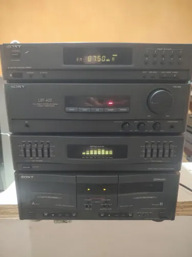Som Vintage Sony LBT-A20 - Funcionando Perfeitamente (central)